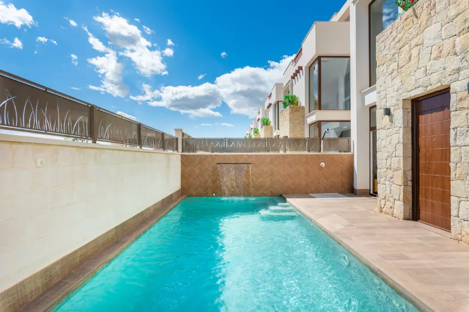 Residencial Laguna Azul in Los Montesinos - exterieur foto 1