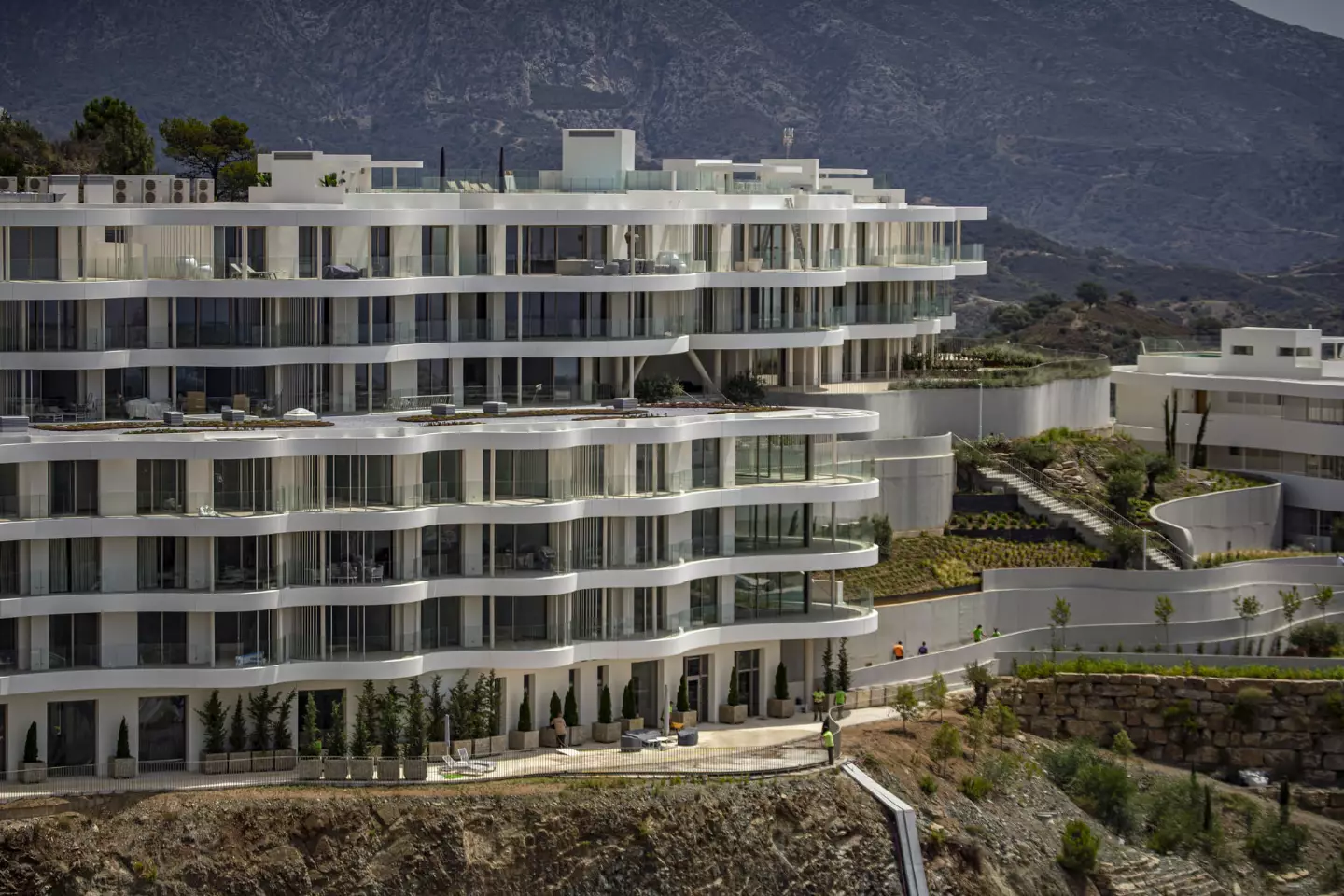 The View Marbella in Benahavís - exterior foto 1