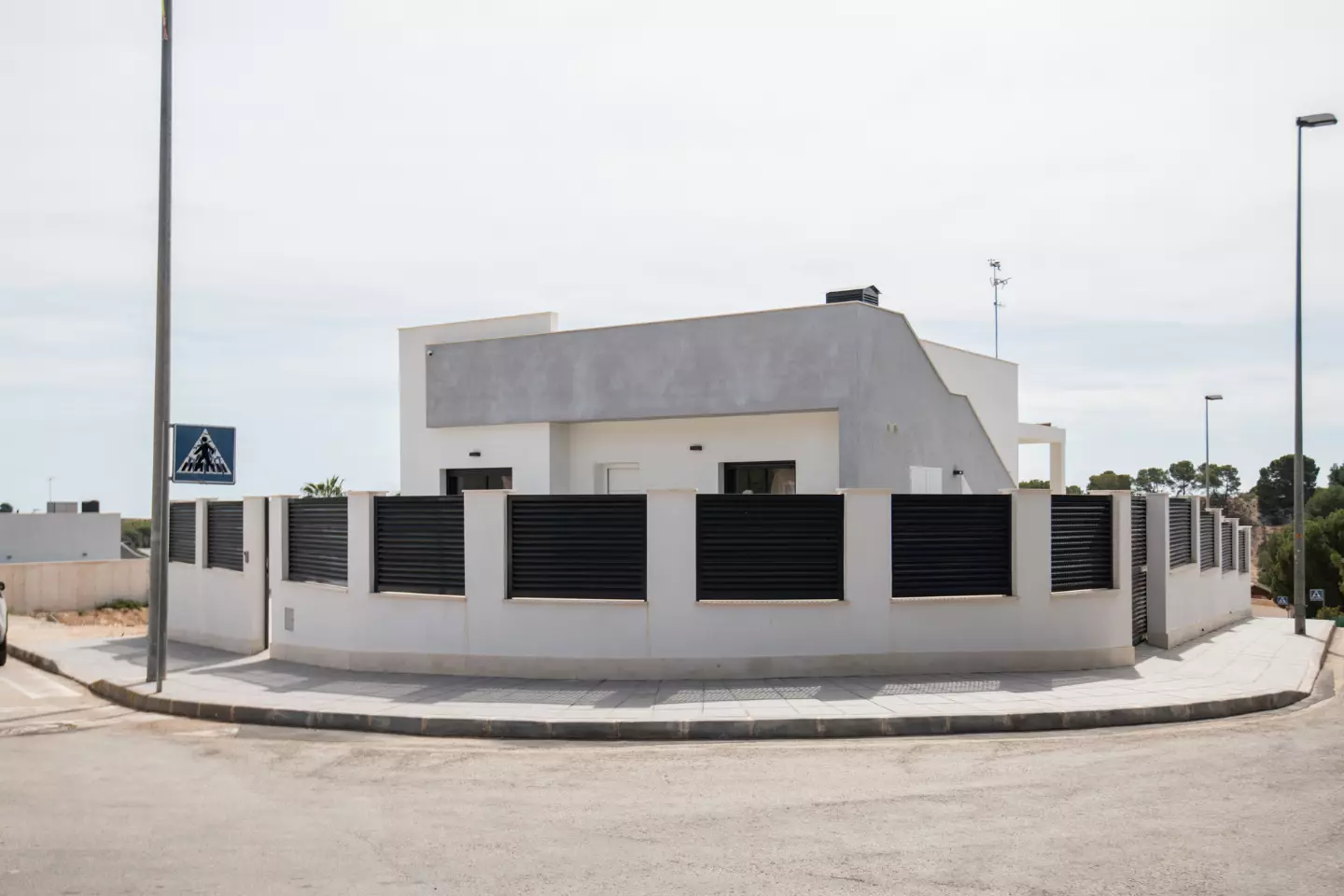 Residencial Castillo 2 in Pinar de Campoverde - Außenansicht Foto 1