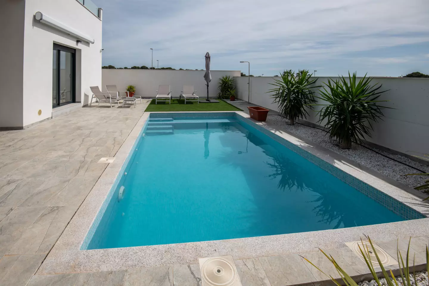 Residencial Castillo 2 in Pinar de Campoverde - Außenansicht Foto 1